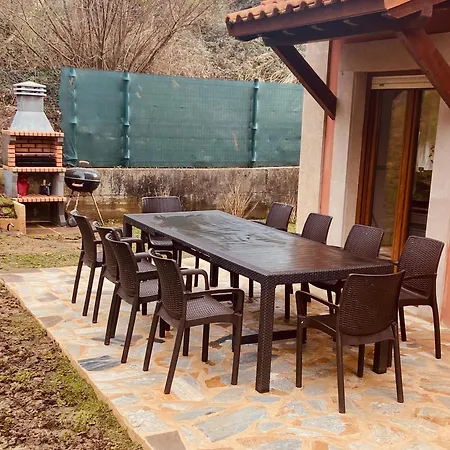 Chalet La Higuera De Comillas Casasola